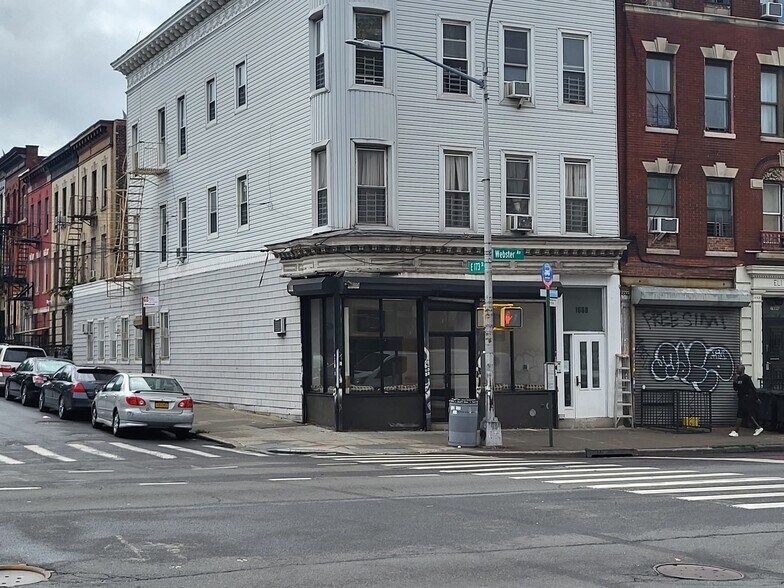 More Photos Of 1688 Webster Ave, Bronx Drugstore For Lease