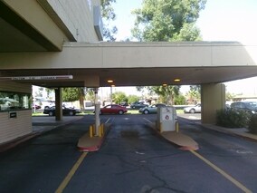 More Photos Of 3001 W Indian School Rd, Phoenix Office For Sale