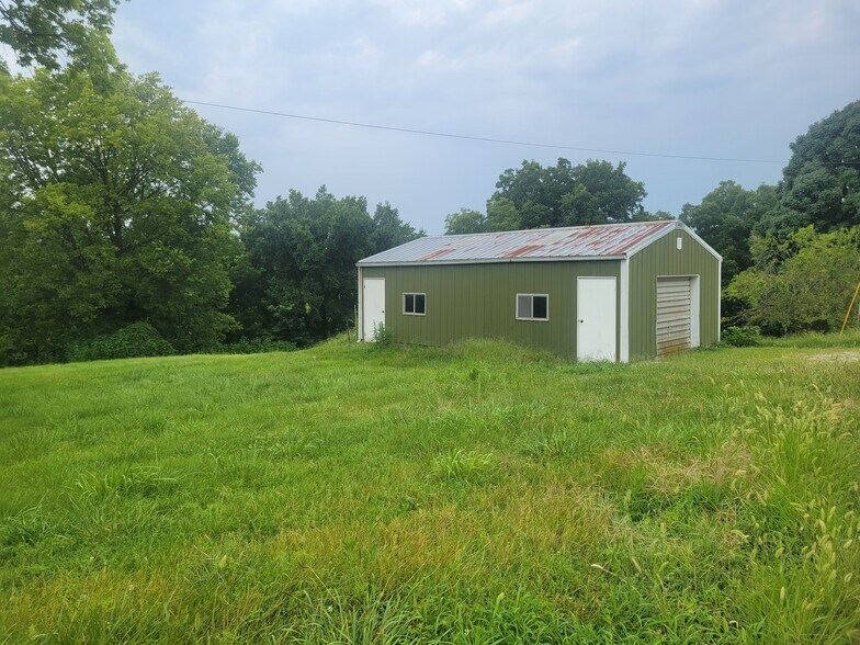 More Photos Of 411 N 6th St, Elsberry Land For Sale