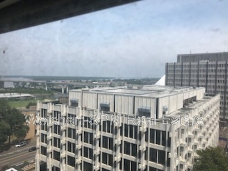 More Photos Of 109 N Main St, Memphis Apartments For Lease