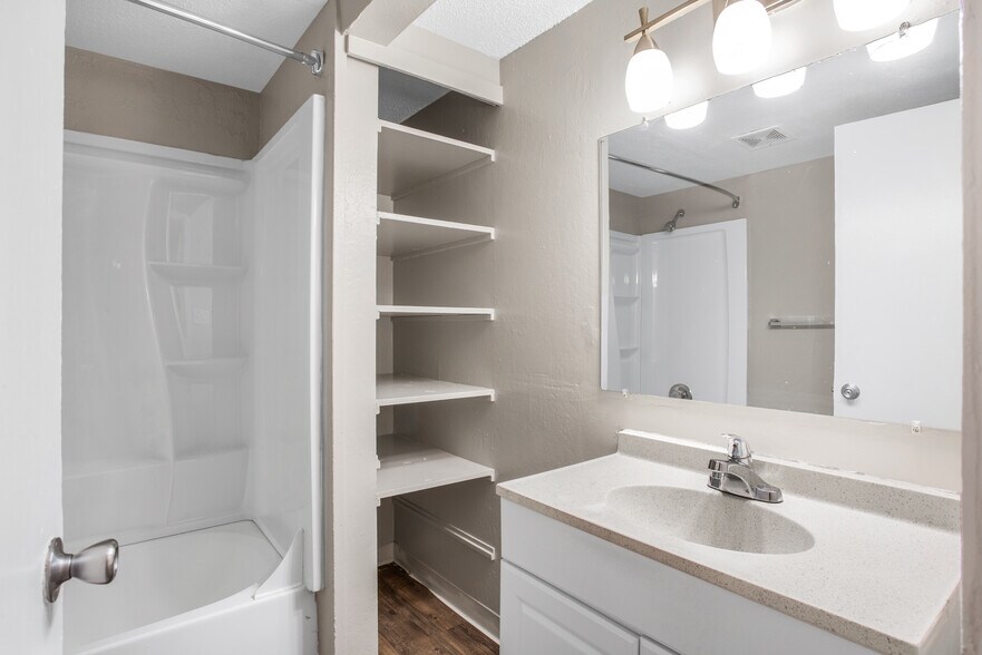 More Photos Of 201 Avian Dr, Vallejo Apartments For Sale