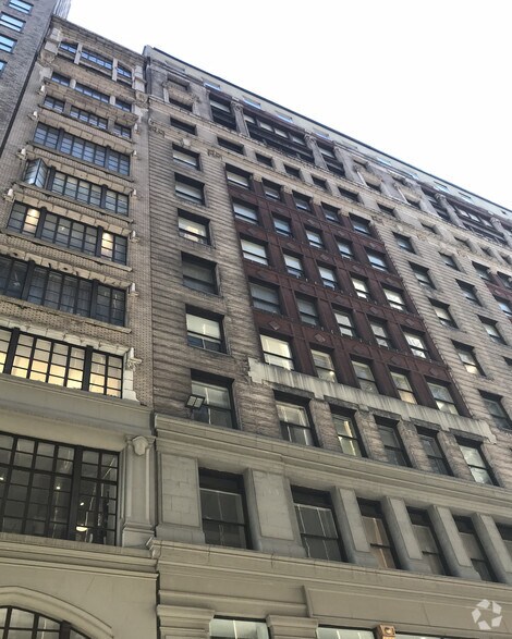 More Photos Of 214 W 39th St, New York Office For Lease