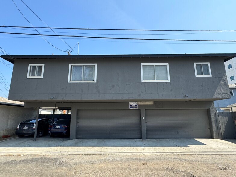 More Photos Of 8819 Reading Ave, Los Angeles Apartments For Sale