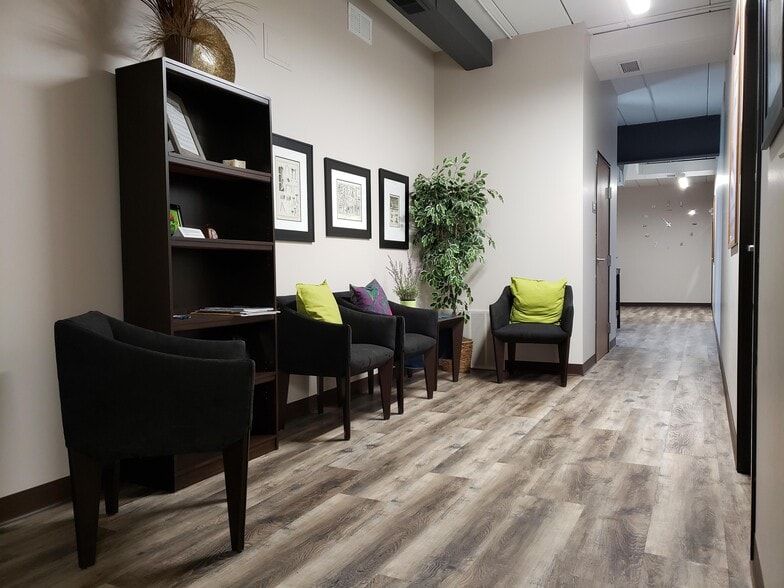 More Photos Of 38221 Plymouth Rd, Livonia Medical For Lease