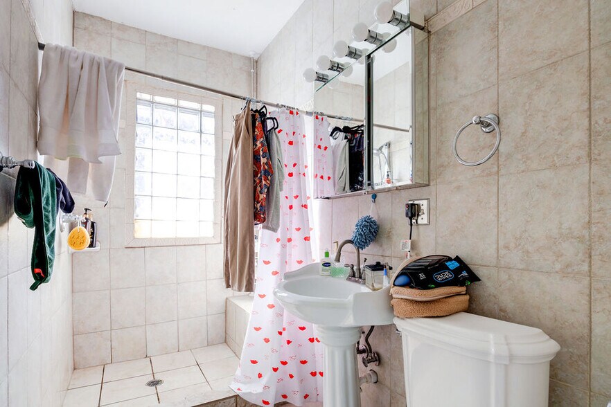 More Photos Of 280 Buena Vista Pl, Memphis Apartments For Sale