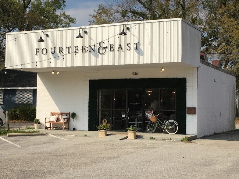 More Photos Of 936 Savannah Hwy, Charleston Freestanding For Sale