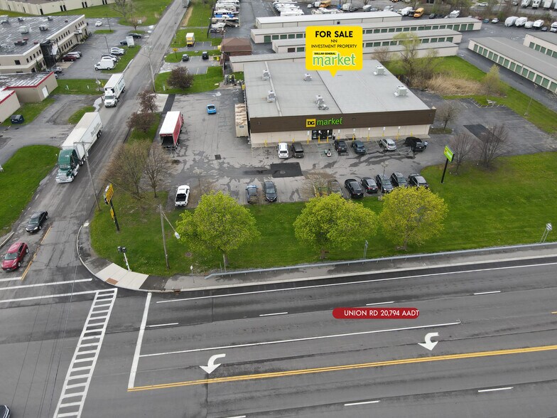 Primary Photo Of 25 Gardenville Pky, Buffalo Showroom For Sale