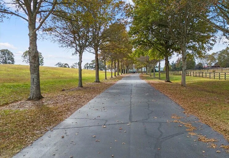 More Photos Of 715 Melton Rd, Liberty Horse Stables For Sale