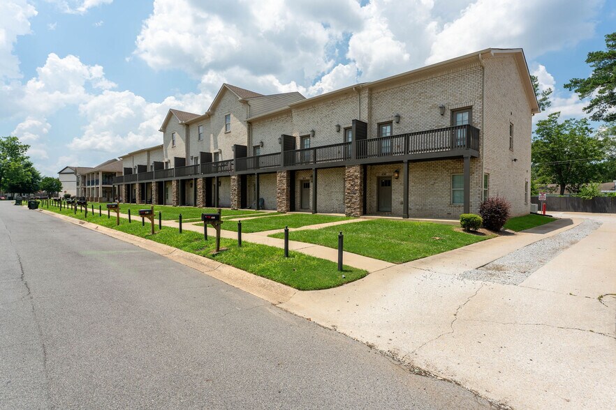 More Photos Of 403 Meador Dr, Tuscaloosa Multifamily For Sale