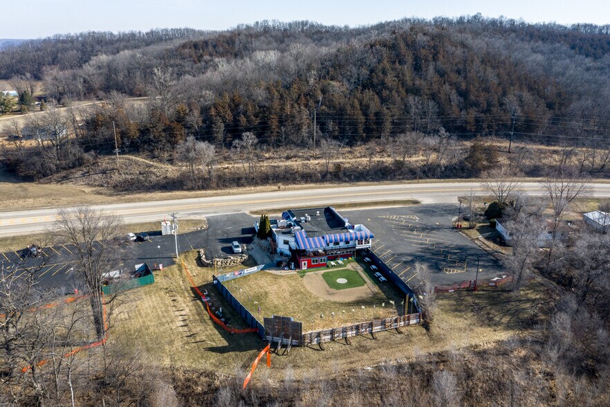 More Photos Of 10267 US Highway 14, Mazomanie Sports And Entertainment For Sale