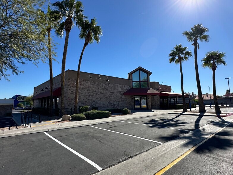 More Photos Of 2100-2192 N Rainbow Blvd, Las Vegas General Retail For Lease