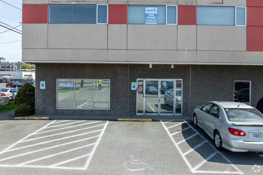 More Photos Of 4910 15th Ave NW, Seattle Warehouse For Lease