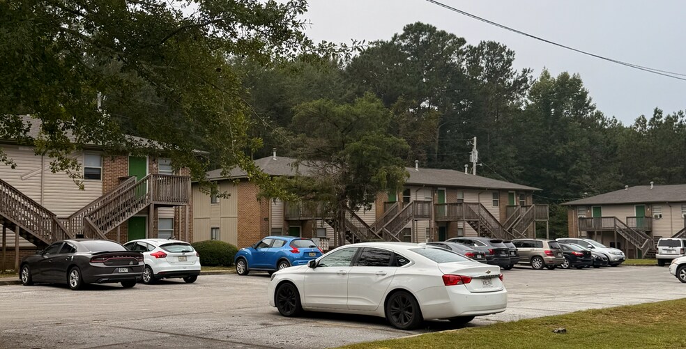 More Photos Of 2601 Cole St, Tuskegee Institute Apartments For Sale