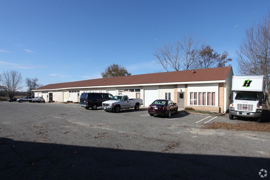 Primary Photo Of 164 Old Gate Ln, Milford Warehouse For Lease