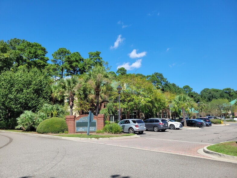 More Photos Of 3 Clark Summit Dr, Bluffton Office For Lease