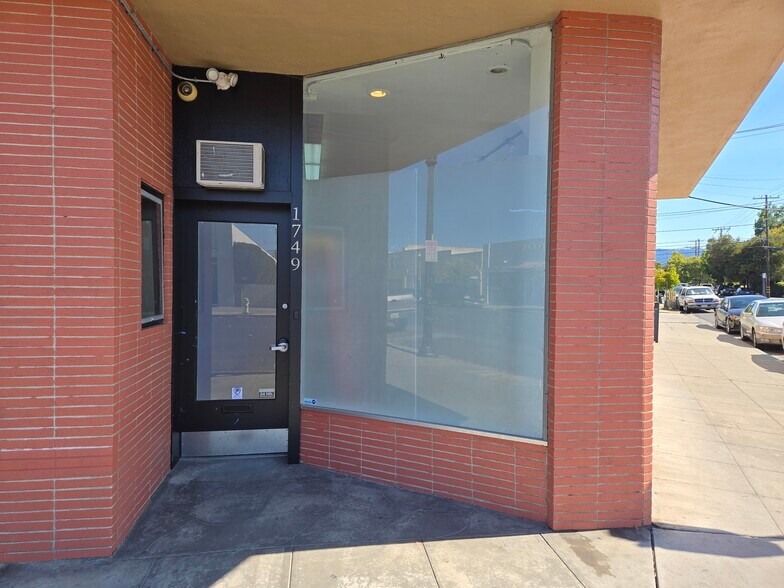 More Photos Of 1747-1749 Broadway St, Redwood City Office For Lease