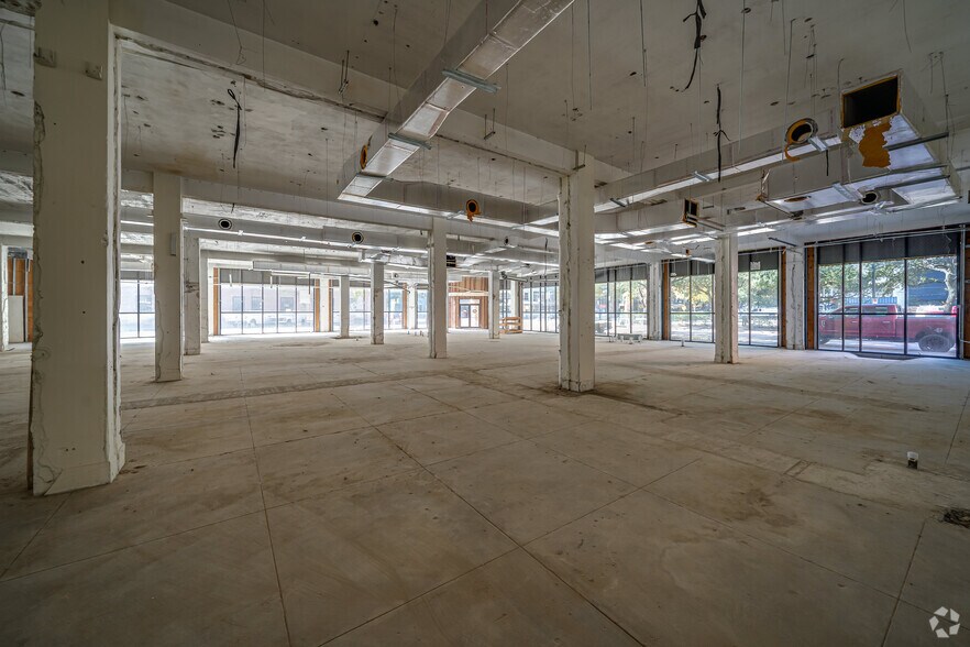 More Photos Of 421 Fannin St, Houston Office For Sale