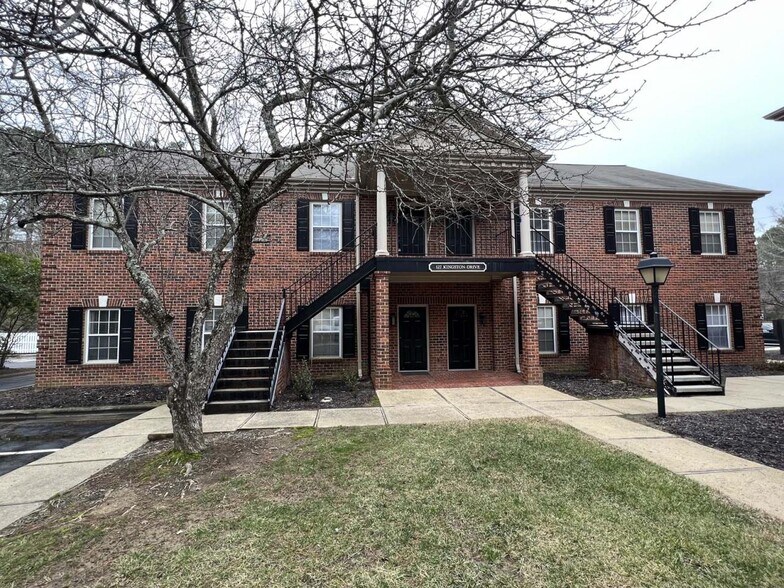 More Photos Of 123 Kingston Dr, Chapel Hill Loft Creative Space For Lease
