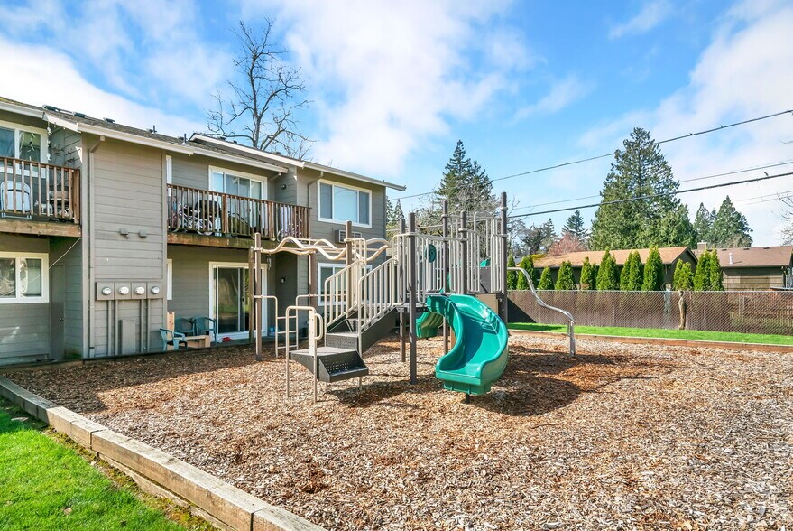 More Photos Of 17726 SE Division St, Portland Apartments For Sale