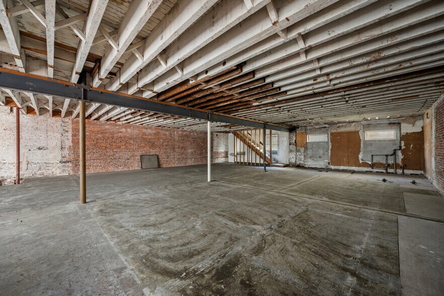 More Photos Of 650 Sacramento St, San Francisco Office For Sale