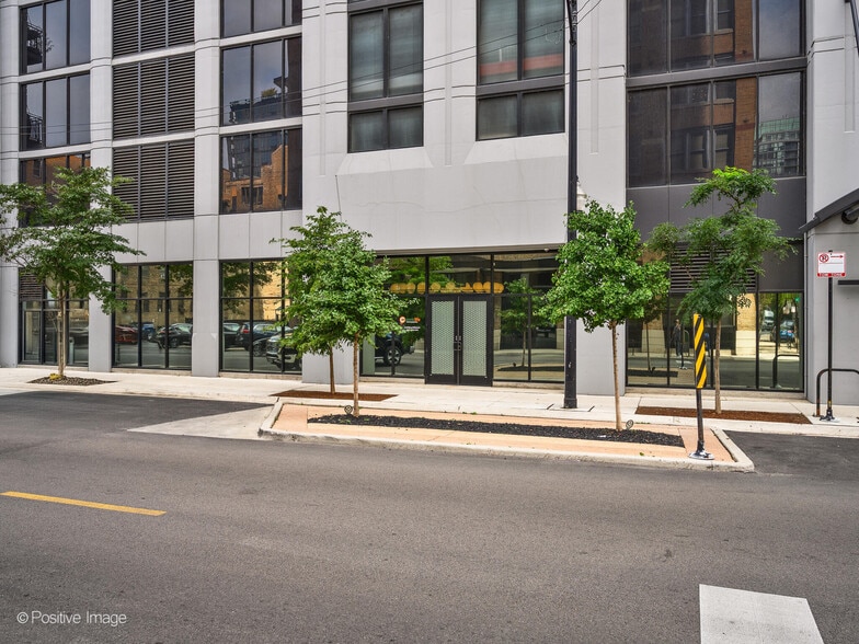 Primary Photo Of 435 W Erie St, Chicago Apartments For Sale
