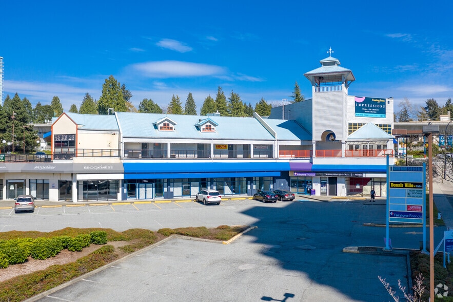 More Photos Of 3355 North Rd, Burnaby Storefront For Lease