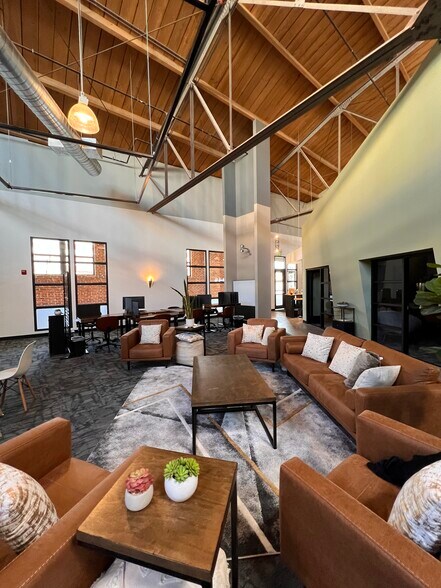 More Photos Of 475 N Lincoln St, Denver Loft Creative Space For Lease