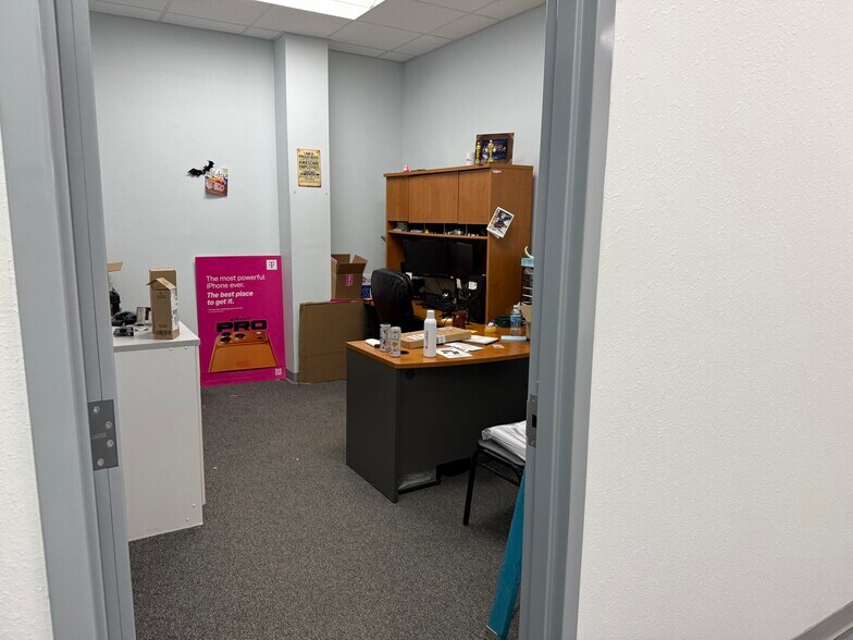 More Photos Of 925 E Division St, Wautoma Storefront For Lease