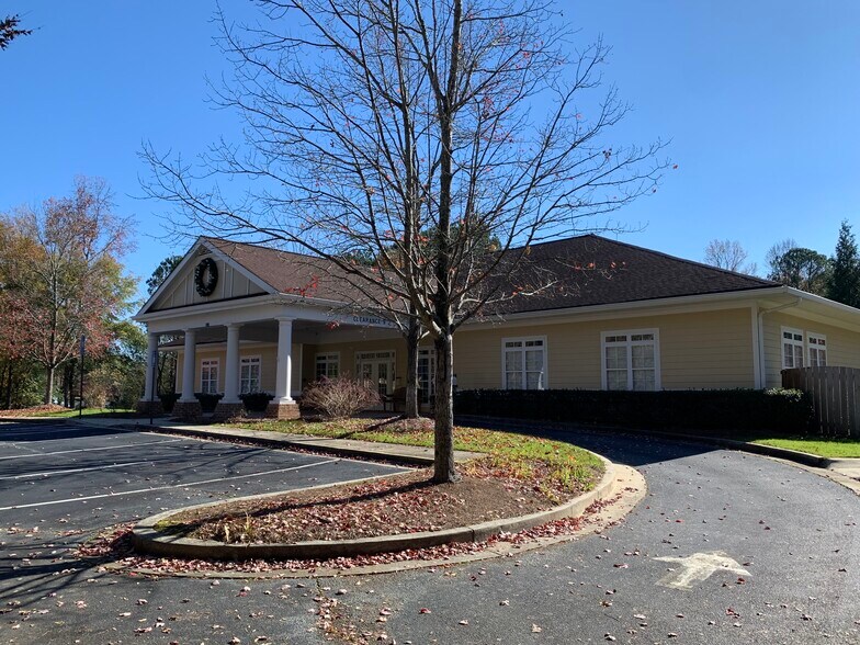 More Photos Of 4608 Lower Roswell Rd, Marietta Office For Sale