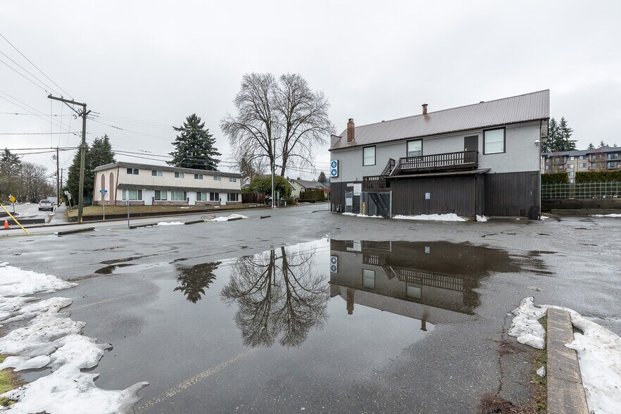 More Photos Of 33860 Pine st, Abbotsford Flex For Sale
