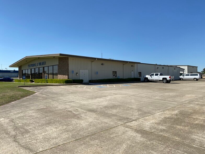 More Photos Of 3636 New Boston Rd, Texarkana Flex For Sale