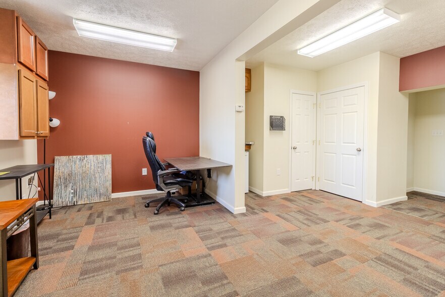 More Photos Of 204 Main St, East Pittsburgh Warehouse For Sale