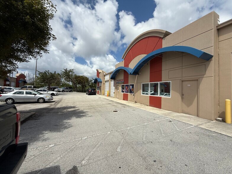 More Photos Of 16300 SW 137th Ave, Miami Warehouse For Sale