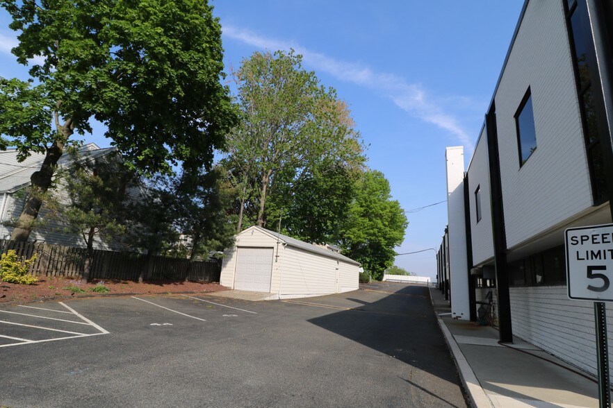 More Photos Of 620 State Rt 3 W, Clifton Medical For Sale