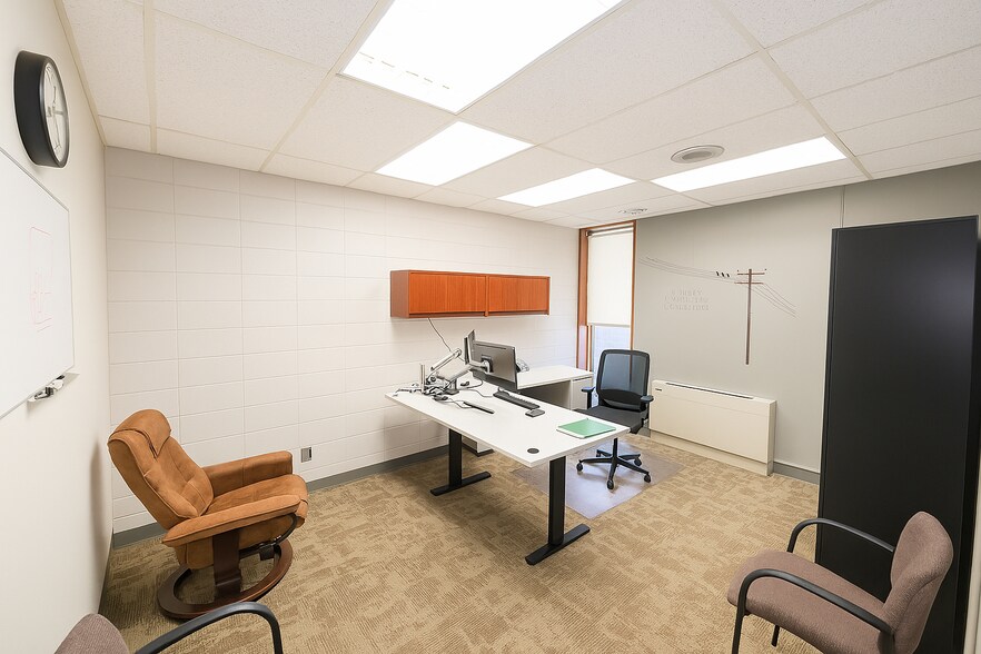 More Photos Of 900 Kraft Dr SE, Melrose Light Distribution For Lease