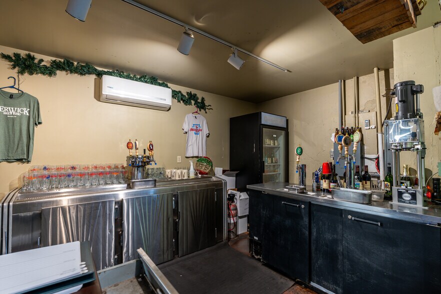 More Photos Of 328 W Front St, Berwick Restaurant For Sale