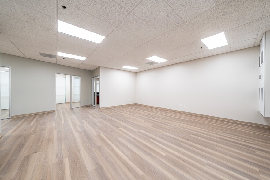 More Photos Of 9297-9311 Research Dr, Irvine Research And Development For Sale