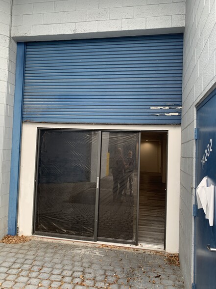 More Photos Of 14200-14238 SW 136th St, Miami Light Manufacturing For Sale