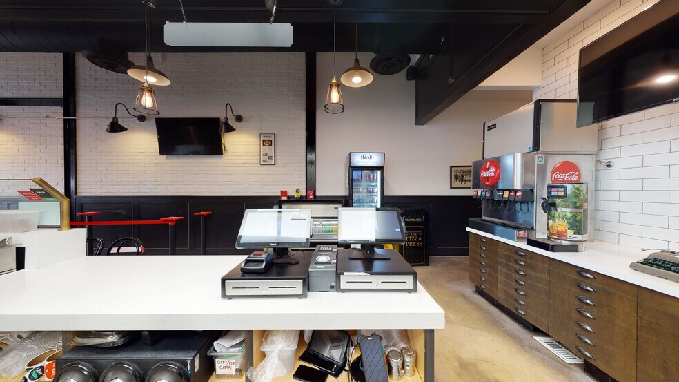 More Photos Of 5242-5246 E 2nd St, Long Beach Restaurant For Lease