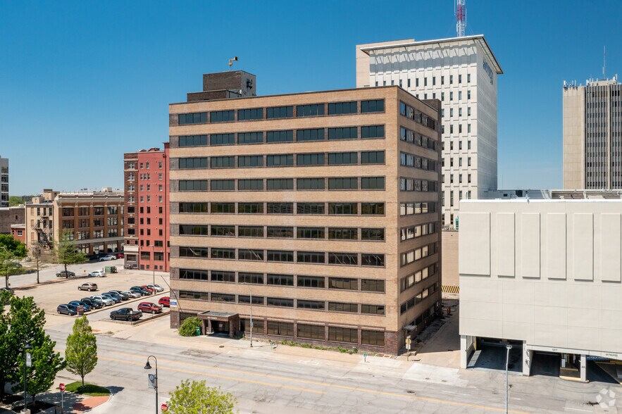 More Photos Of 823 SE Quincy St, Topeka Office For Lease