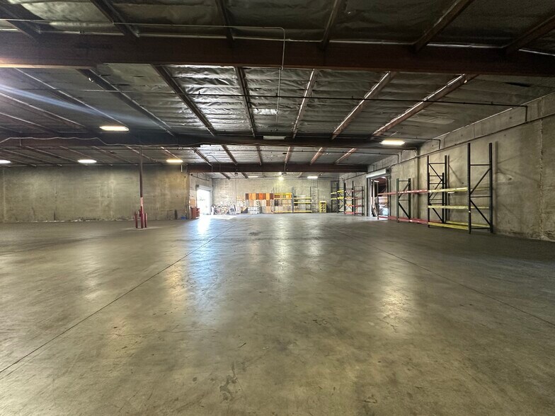 More Photos Of 18409 E Valley Blvd, City of Industry Warehouse For Lease
