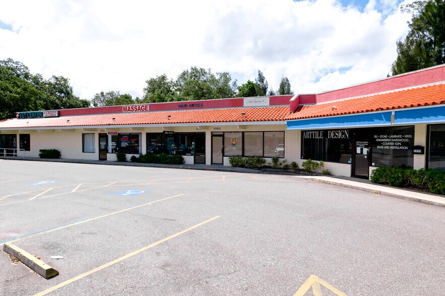 More Photos Of 3915-4105 Cortez Rd, Bradenton Storefront Retail Office For Lease