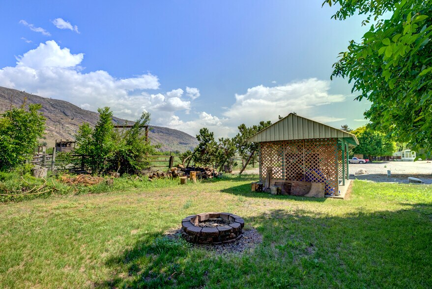 More Photos Of 208 Kendall St, Riverside Manufactured Housing Mobile Home Park For Sale