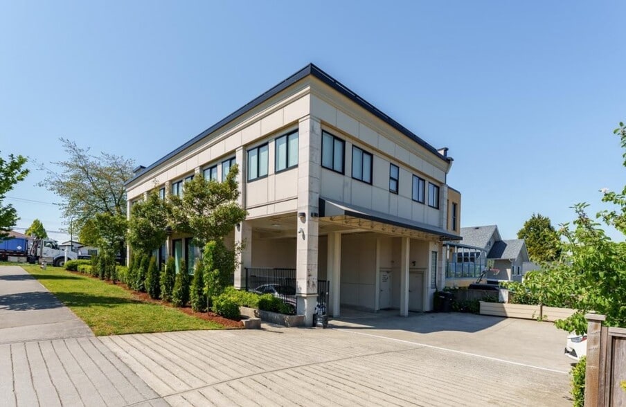 More Photos Of 3456 Boundary Rd, Vancouver Medical For Sale