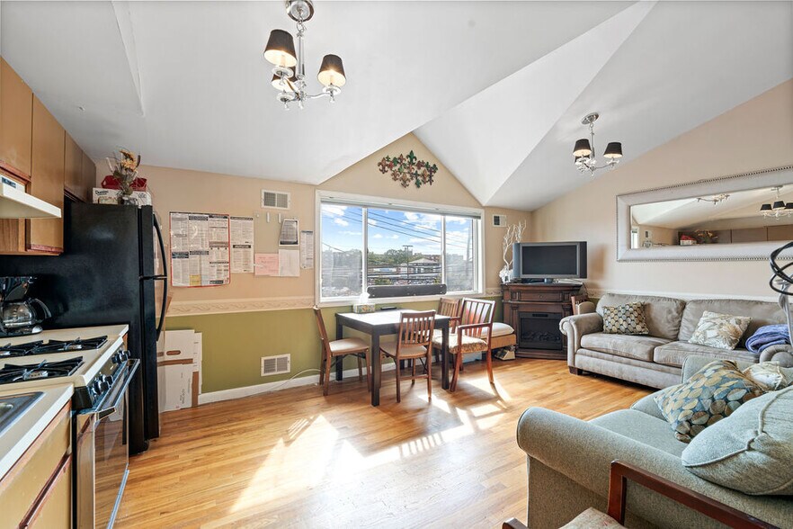 More Photos Of 2749 Hylan Blvd, Staten Island Office Residential For Sale