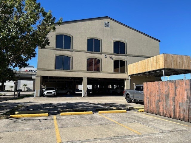 More Photos Of 2901 N Causeway Blvd, Metairie Office Residential For Sale