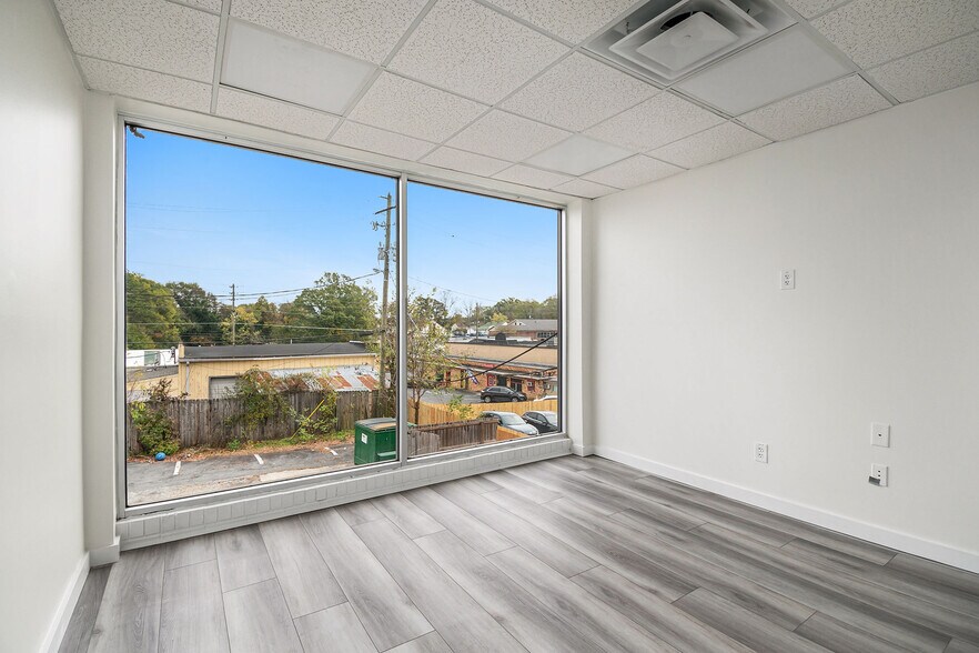 More Photos Of 45 South Ave SE, Marietta Loft Creative Space For Lease