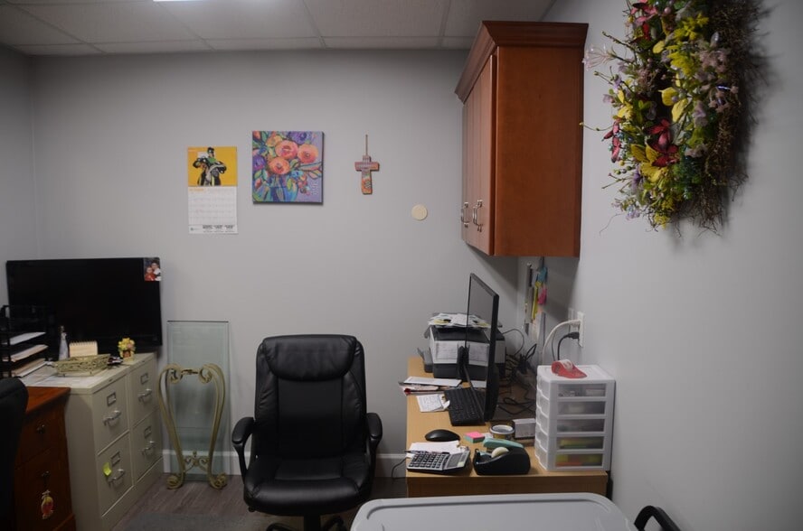 More Photos Of 2270 Pelham Rd S, Jacksonville Flex For Sale