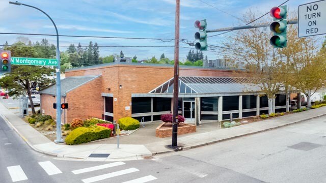 More Photos Of 2602 6th St, Bremerton Storefront Retail Office For Sale