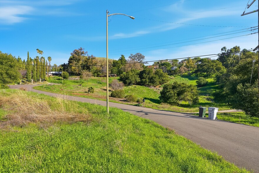More Photos Of 720 Lariat ln, San Jose Land For Sale